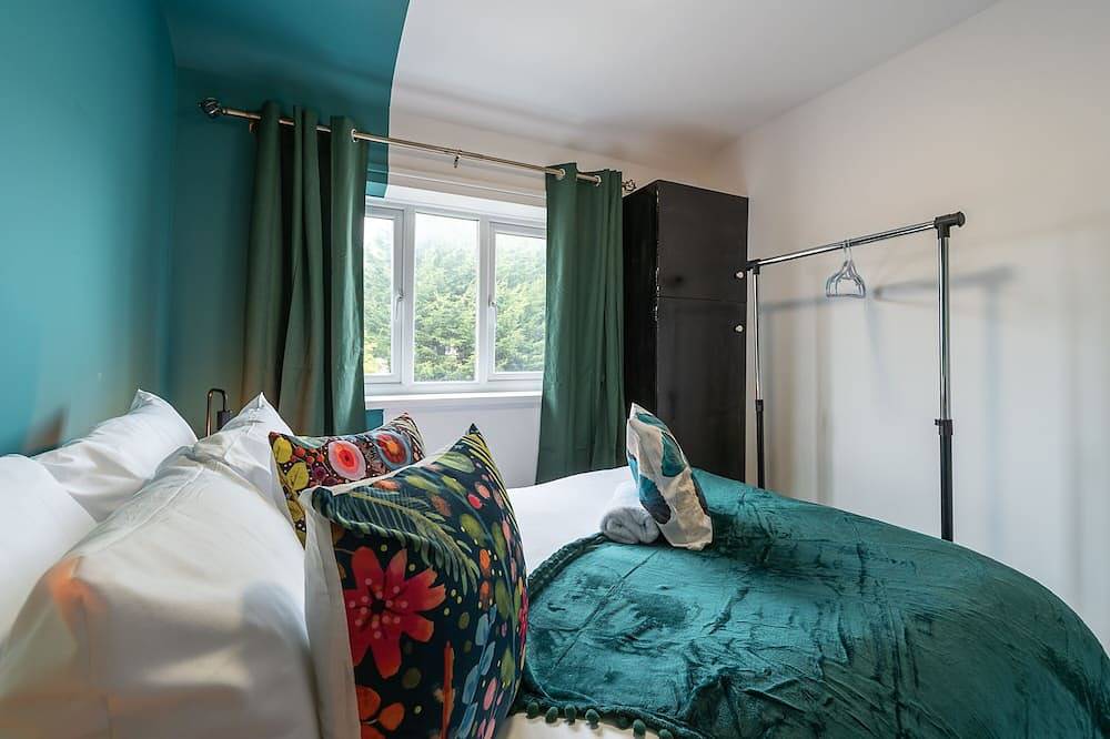 J's Fresh Newly Refurb 2 Bedroom Garden Parking in Kingston upon Hull, Yorkshire y Humber