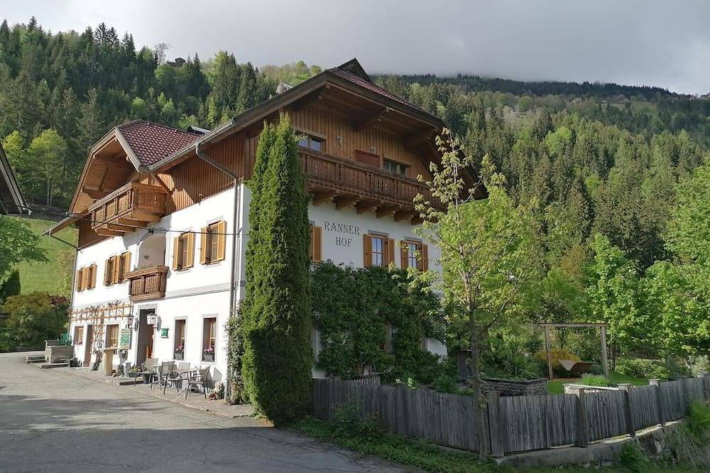 Appartement Typ Reißkofel - Waldpension Ranner in Kreuzeckgruppe, Steinfeld im Drautal