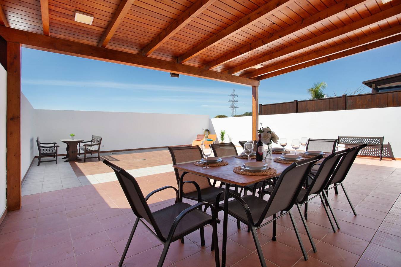 Ferienhaus 'Villa Zoe' mit Meerblick, Gemeinschaftspool und Wlan in Geafond, La Oliva