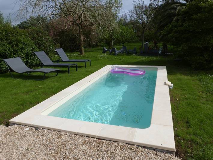 Achillées et Agapanthes, le jardin de Thérèse in Pouldreuzic, Côte de Cornouaille