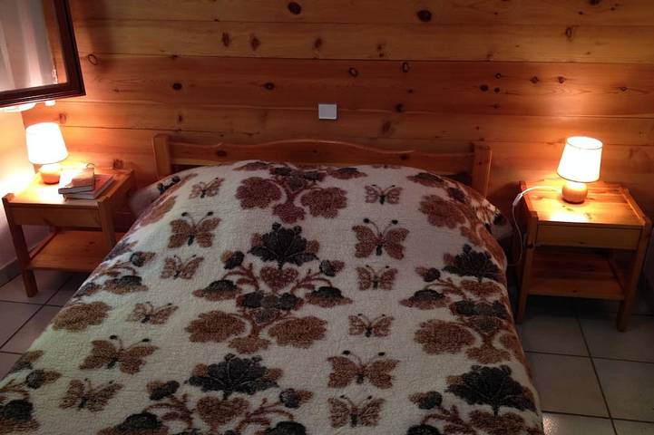 Gîte pour 8 personnes, avec jardin et balcon, animaux acceptés à Bozel - 2