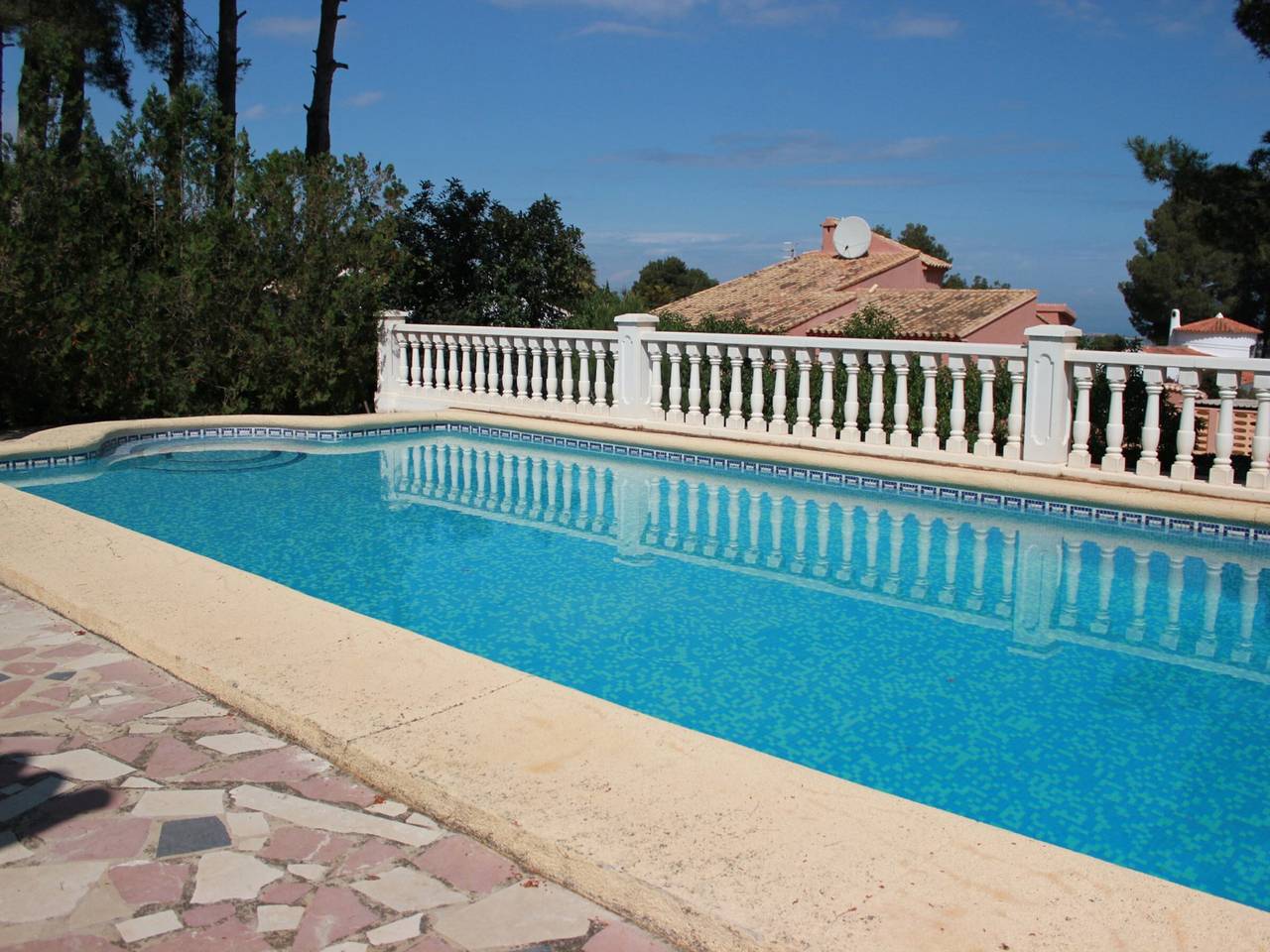 Charming 3-bed villa in Denia with private pool and sea view in Montgo, Dénia