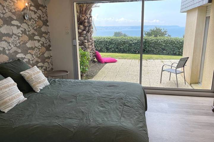 Location de vacances pour 8 personnes, avec terrasse et jardin dans Plage Trez Malaouen - 2