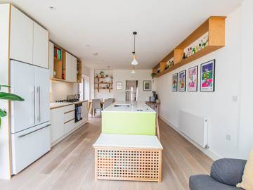 Glamping for 4 People in Bellenden, London, Photo 3