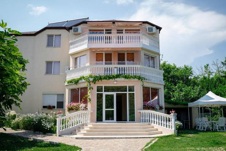 Maison d’hôte pour 2 personnes, avec jardin et vue, adapté aux familles