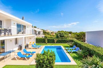 Villa in Es Mercadal, Coast of Menorca für 6 