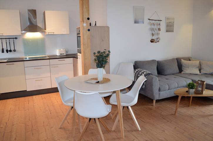 Ferienwohnung für 5 Personen, mit Garten, kinderfreundlich in Heide