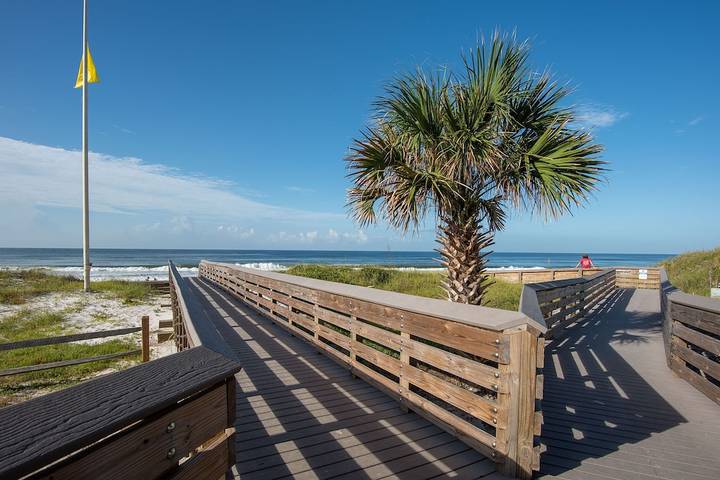 Vacation rental for 8 people, with balcony and pool in Santa Rosa Beach
