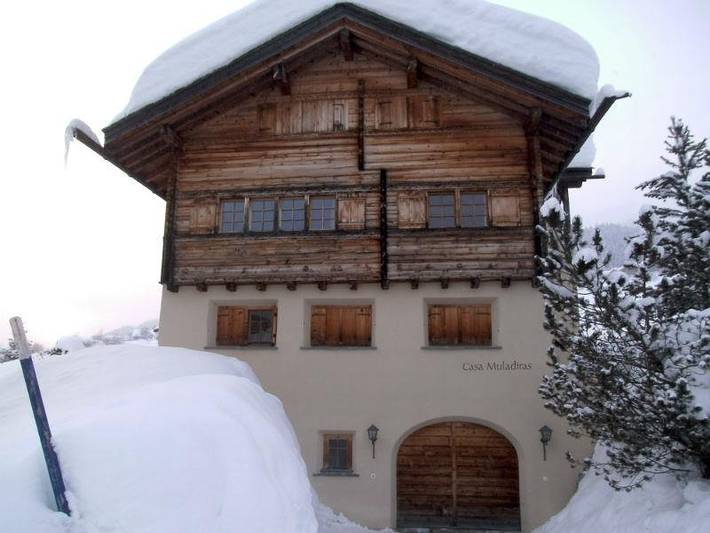 Ganze Ferienwohnung, Ferienwohnung Casa Muladiras Sutter, Brigels - 3.5 Zimmer Ferienwohnung für max. 4 Pers. in Brigels, Alpenarena