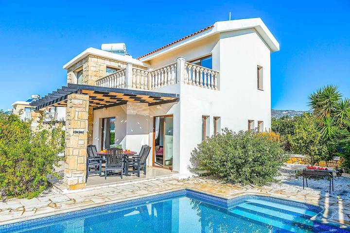 Villa for 6 people, with terrace in Peyia