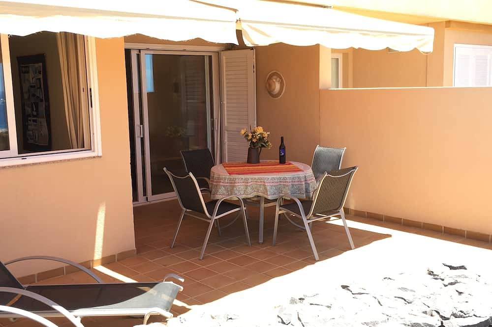 Apartamento entero, Lujoso apartamento junto al mar, grandiosa terraza de ensueño, piscina, animales in Porís de Abona, Tenerife Sur