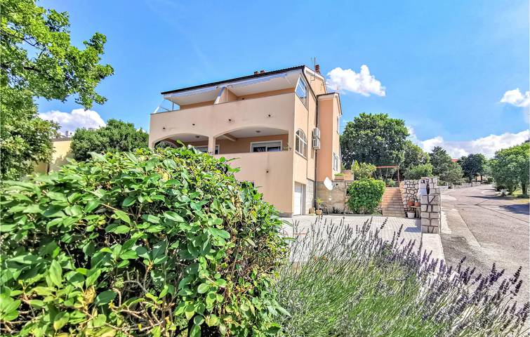 Gîte pour 4 personnes, avec Terrasse à Kraljevica - 2