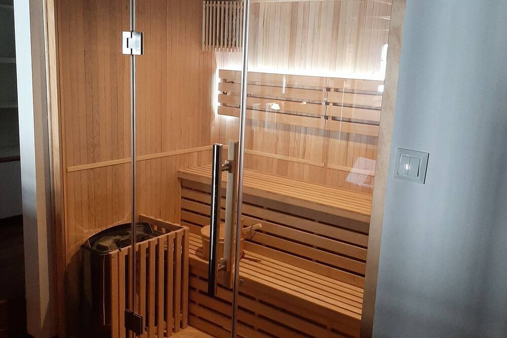 Appartement entier, Luxury Loft in Lille-Tourcoing for 2-6 guests in Tourcoing, Région de Lille
