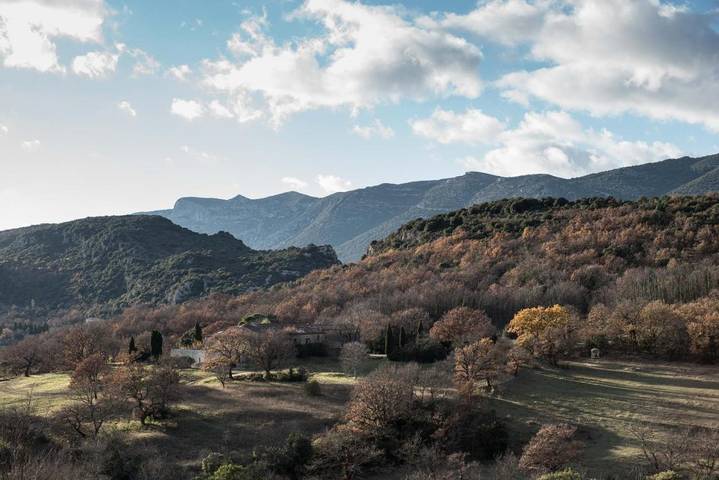 Maison de campagne pour 2 personnes, avec piscine et jardin à Saint-André-de-Buèges