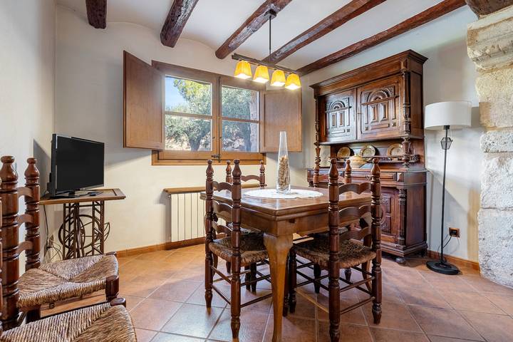 Casa rural con piscina para 6 personas, con jardín, Se admiten mascotas en Alt Penedès - 4