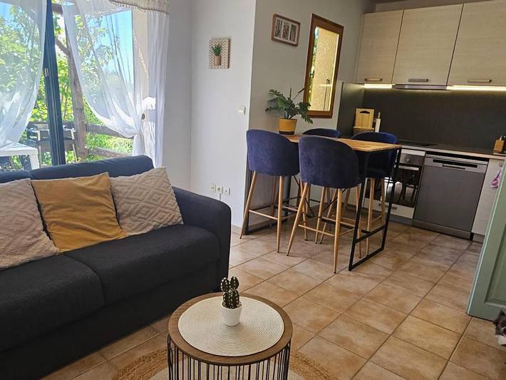 Location de vacances pour 4 personnes, avec vue et jardin ainsi que bassin pour enfant et piscine à Serra-di-Ferro - 4