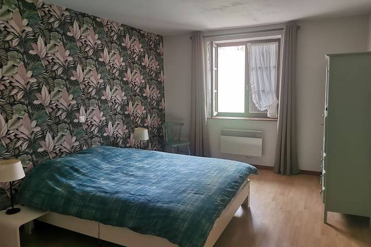 Location de vacances pour 4 personnes, avec sauna et jacuzzi ainsi que terrasse et piscine, animaux acceptés à Saint-Gervais-d'Auvergne - 2