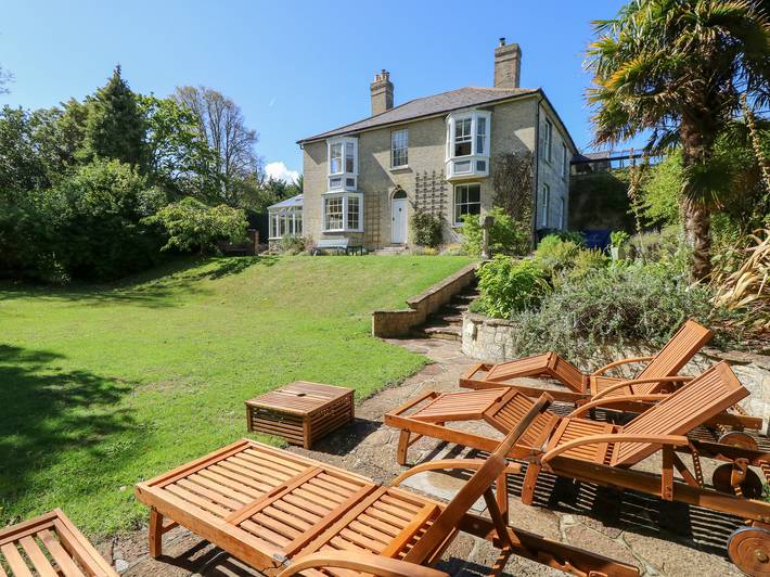 Cottage for 8 people, with Garden on the Isle of Wight
