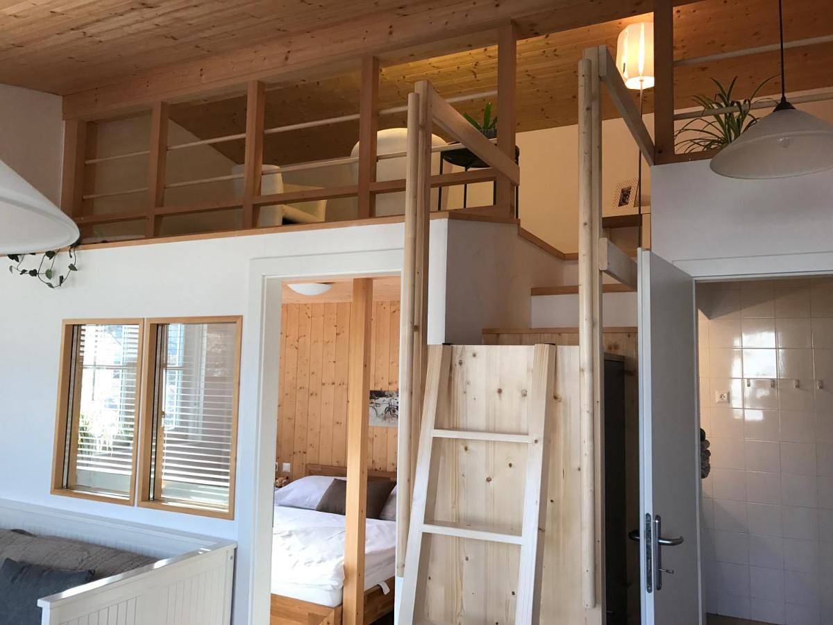 Ganze Wohnung, Two-Bedroom Apartment with Balcony in Gailtaler Alpen, Lienz