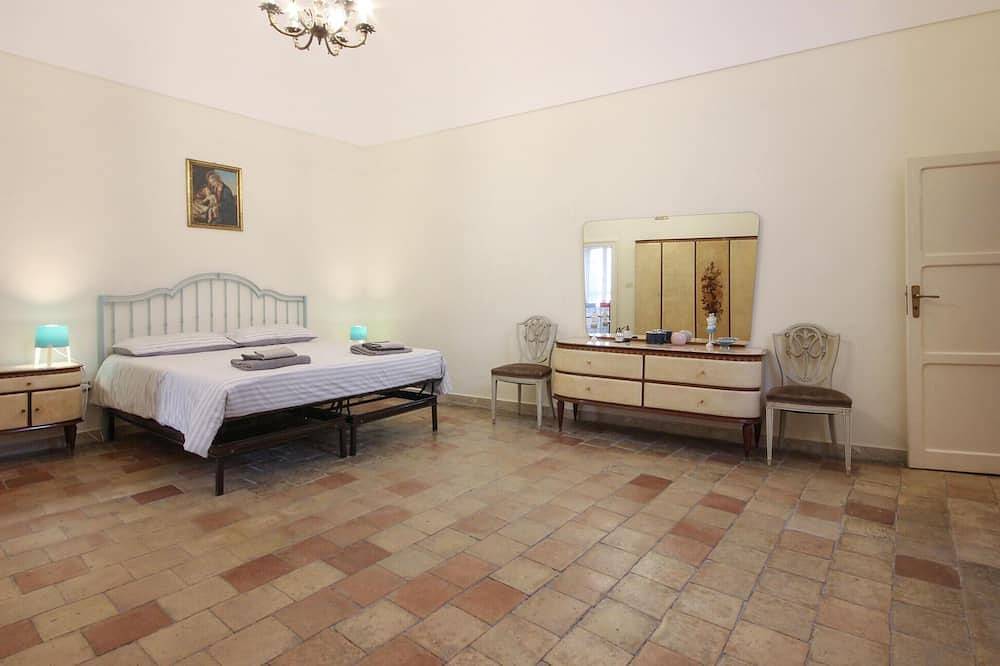 Appartamento intero, Cozy apartment in Gravina in Puglia. in Gravina in Puglia, Parco nazionale dell'Alta Murgia