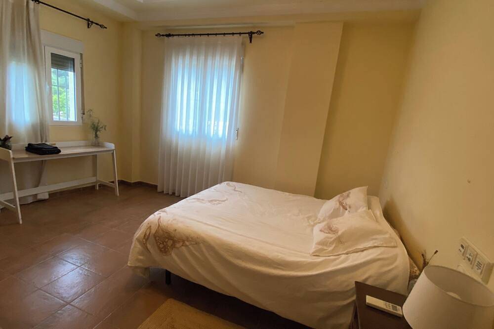 Compleet landhuis met zwembad, schilderachtig uitzicht en sinaasappelboomgaard in Alzira, Valencia Provincie