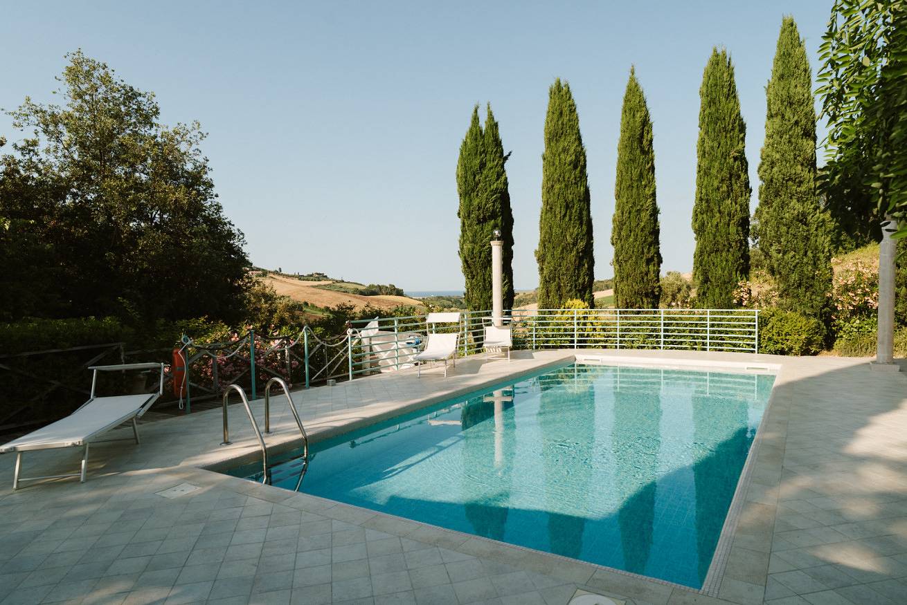 Villa Collina Sul Mare in Porto San Giorgio, Fermo Province