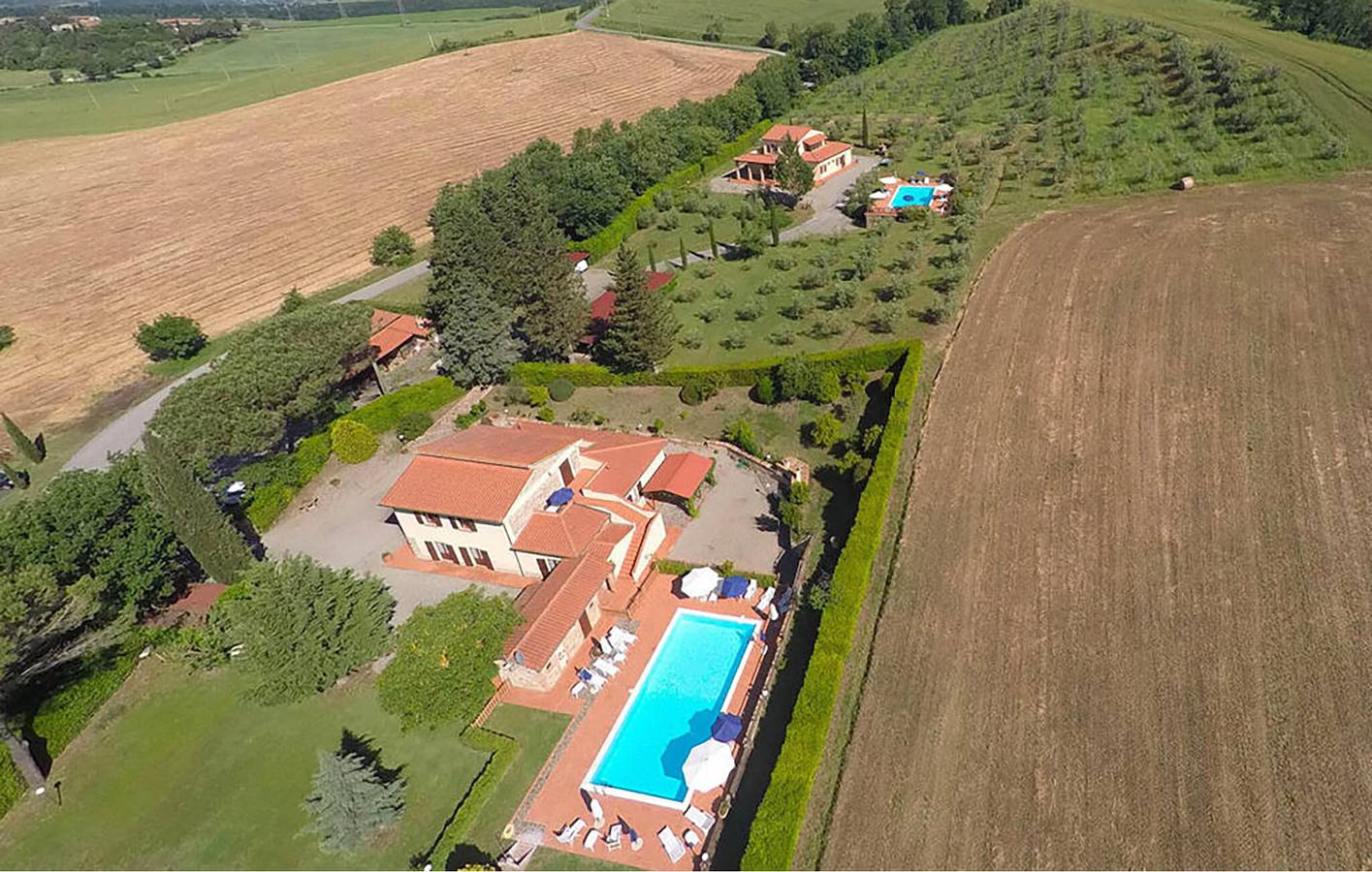 Appartement de vacances entier, Charmant appartement de 2 chambres avec piscine, terrasse et parking, à proximité des restaurants et de la rivière in Montecatini Val di Cecina, Côte des Étrusques