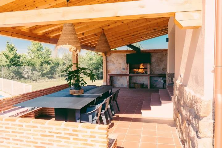 Casa rural con piscina para 13 personas, con Balcón y Jardín en Sierra de Guadarrama