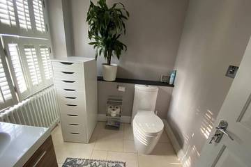 Cottage for 5 Guests in London, South East England, Picture 4