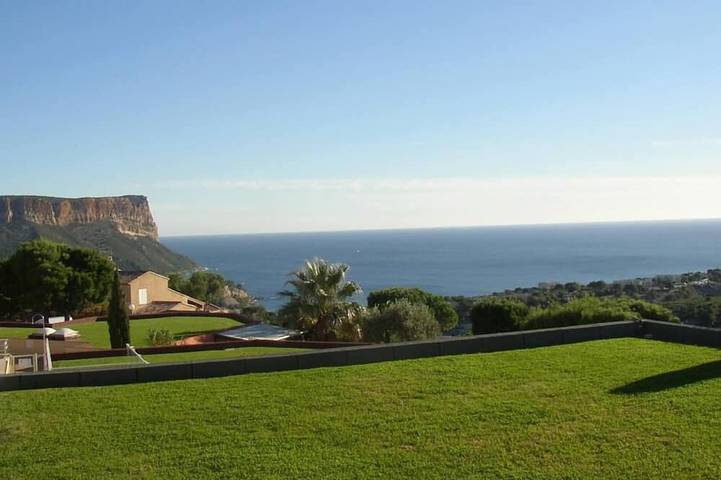 Vakantiewoning voor 4 personen, with tuin and terras as well as zwembad in Cassis