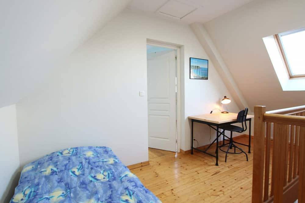 Maison cosy près des dunes, 5 pers, jardin clos, terrasse, Wi-Fi, animaux acceptés, parking in Surtainville, Côte de la Déroute