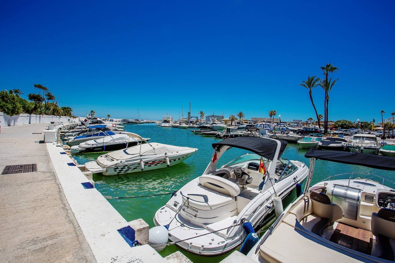 Geheel appartement, Cabopino in Playa Cabopino, Marbella