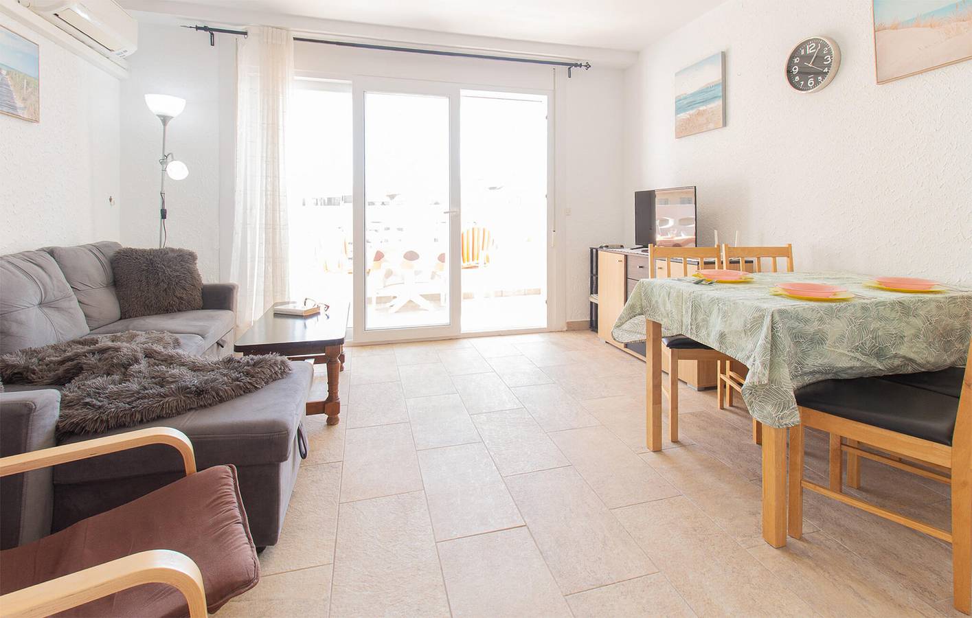 Appartement de vacances entier, Appartement avec vue sur la mer, climatisation et terrasse in Torrevieja, Costa Blanca