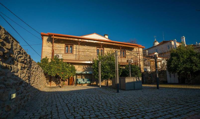 Maison de campagne pour 3 personnes, avec Balcon et Terrasse ainsi que Jardin et Vue dans Felgar
