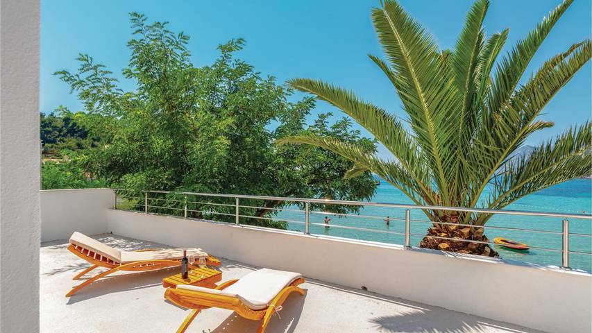 Villa pour 10 personnes, avec terrasse et jardin en Croatie - 2
