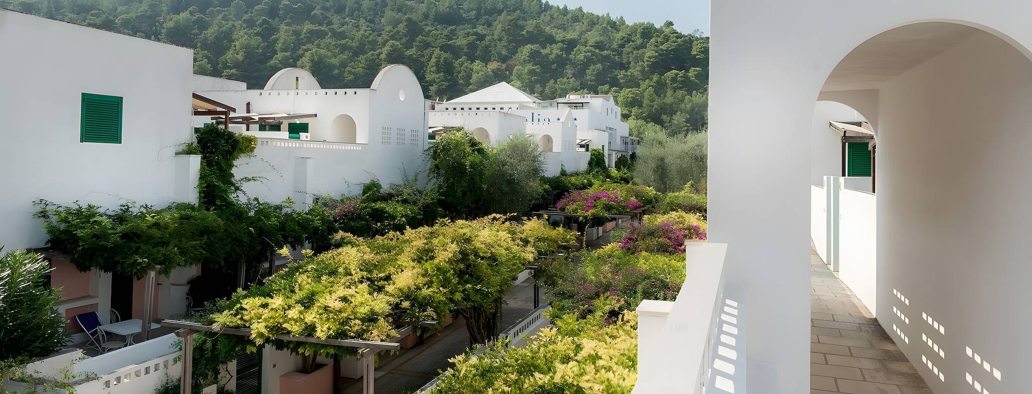 Apartamento inteiro, Apartamento 'Maritalia 1' com terraço privado, jardim privado e ar condicionado in Peschici region, Gargano
