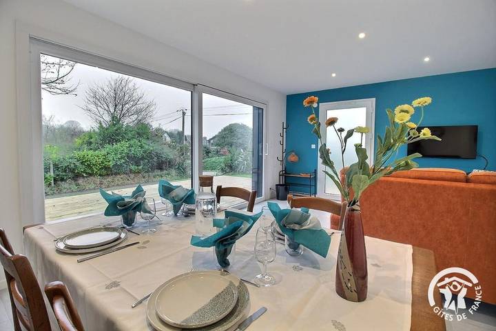Location de vacances pour 4 personnes, avec terrasse et jardin à Pléhédel - 4