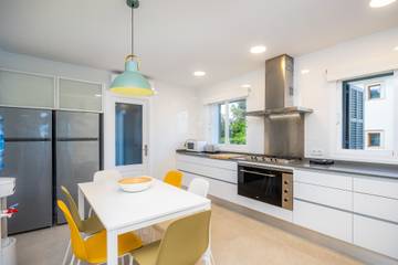 Villa Son Veri de la Marina in El Arenal, Llucmajor für 12 