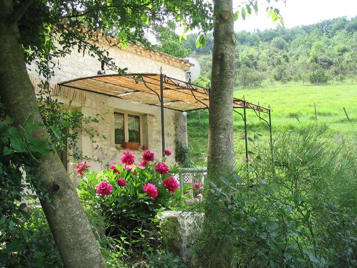 Gîte pour 12 personnes, avec piscine, animaux acceptés