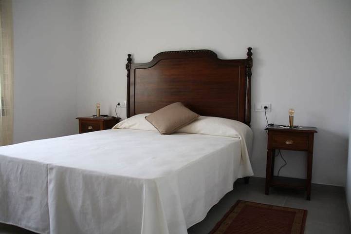 Location de vacances pour 6 personnes, avec piscine et terrasse à Espolla - 2