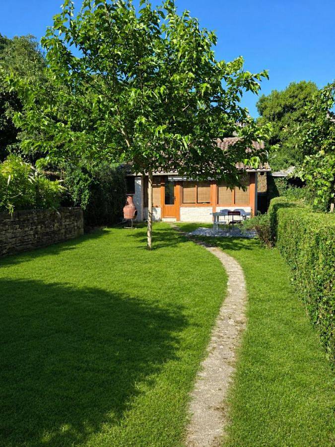 Maison de vacances pour 3 personnes, avec terrasse ainsi que jardin et vue