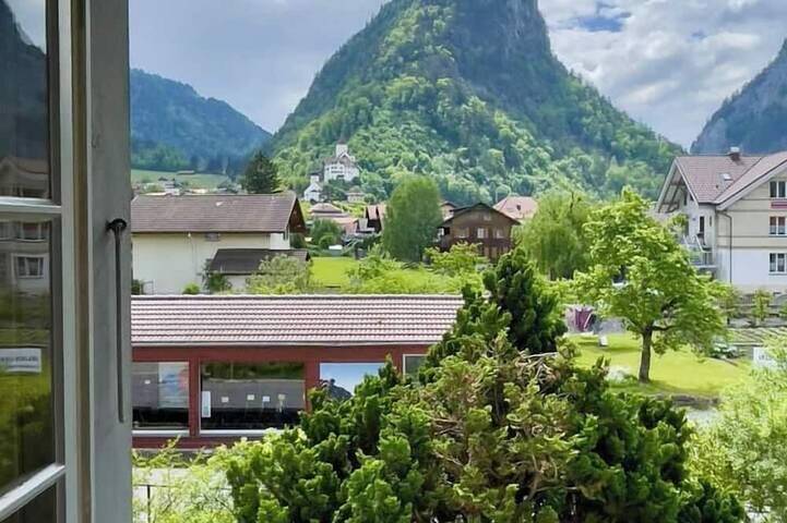 Gîte pour 6 personnes, avec Balcon et Jardin à Wimmis