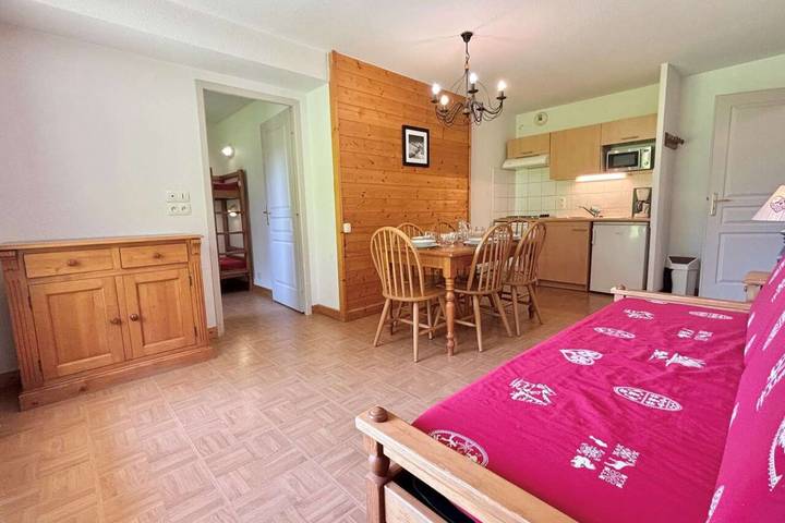 Ganze Wohnung, Ferienwohnung für 5 Personen mit Pool in Flumet, Albertville und Umgebung