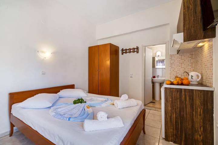 Entire studio, Nikiana Club Studio 6 with Mountain View & Wi-Fi in Nikiana, Alexandros