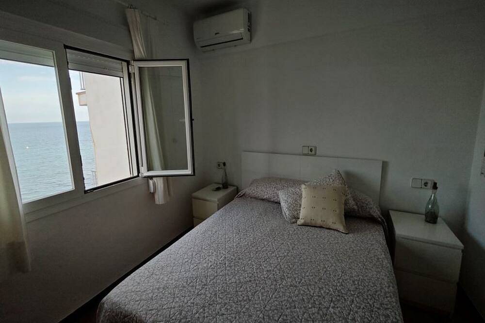 Appartement entier, Casa en Primera Línea de Playa en Jávea. Ideal Para Familia y Teletrabajo in Javea Port, Jávea