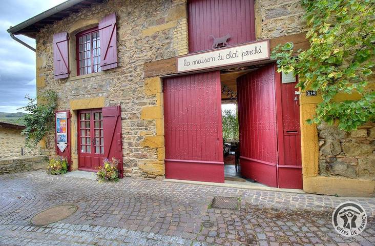 Gîte pour 6 personnes, avec Terrasse et Jardin à Ternand