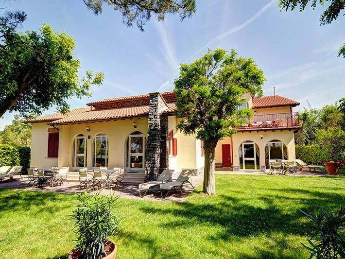Ferienwohnung für 4 Personen, mit Terrasse und Garten in Bolsena