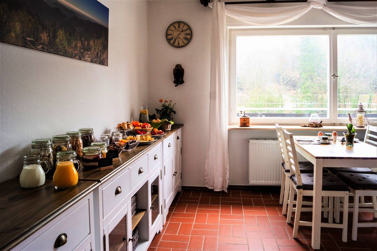 Hotel Wanderlust B&B - Einzelzimmer mit Dusche und Wc in Gernsbach, Nordschwarzwald