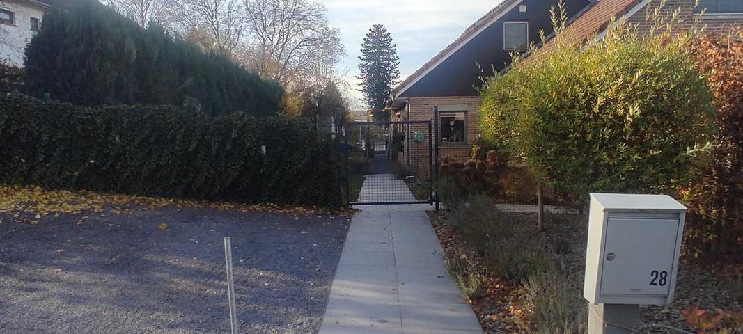 Chambre d’hôte pour 4 personnes, avec Terrasse et Jardin ainsi que Piscine et Vue