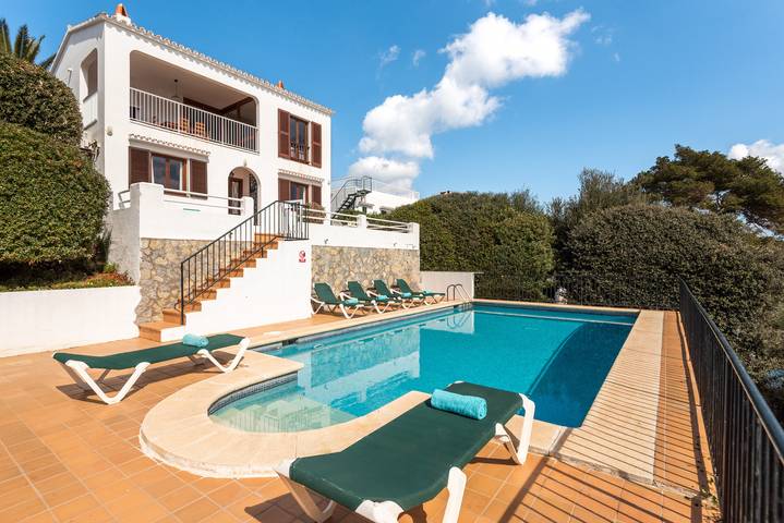 Villa für 8 Personen, mit Balkon - 1
